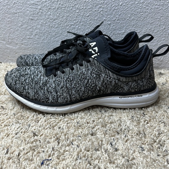 APL Techloom Phantom Women’s Size 10 Lululemon - Picture 5 of 12